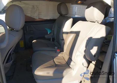 2010 Toyota Sienna Le из США, поврежденный, VIN 5TDKK4CC7AS304103